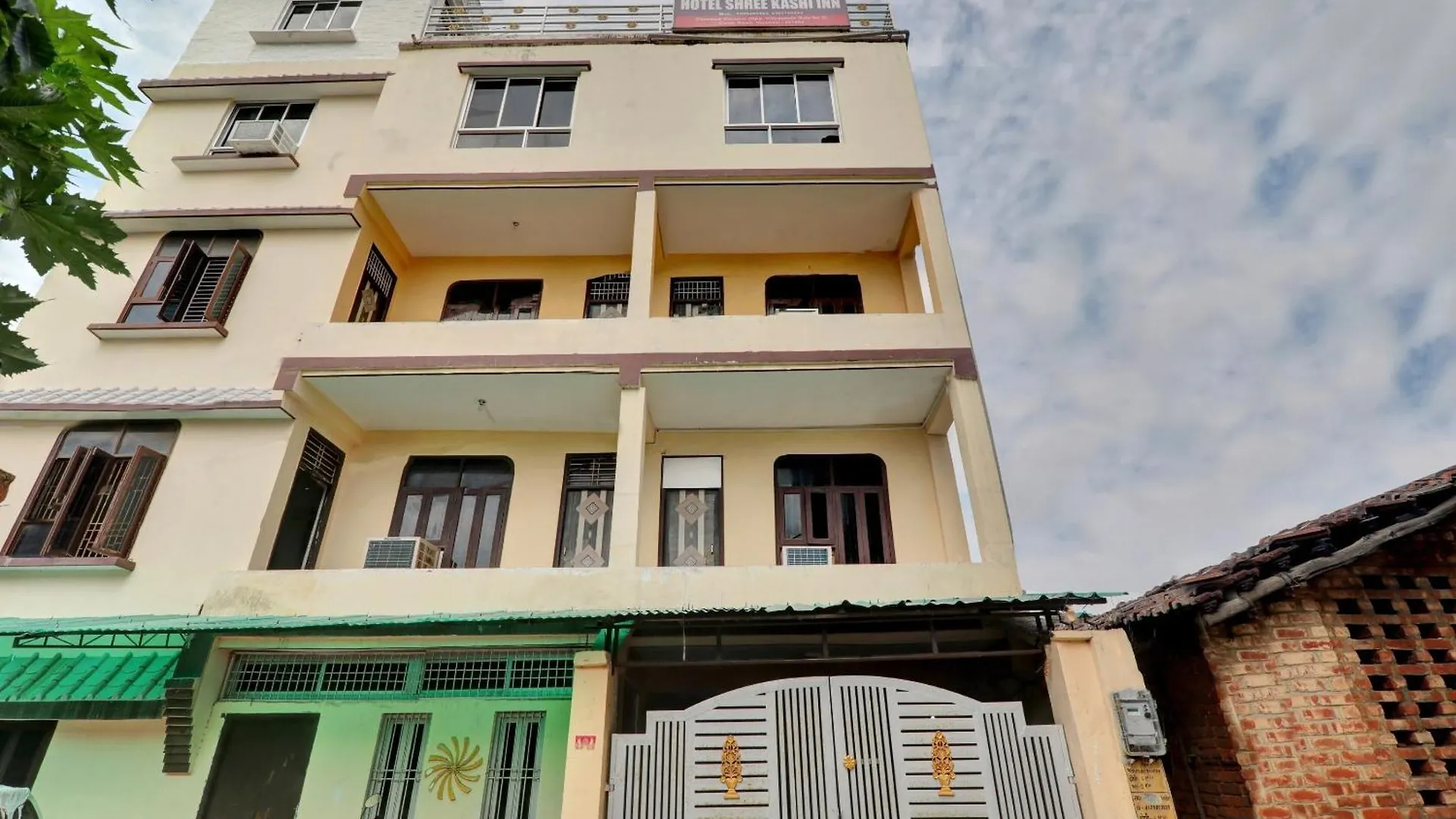 ***  Flagship Hotel Shree Kashi Inn Varanasi India